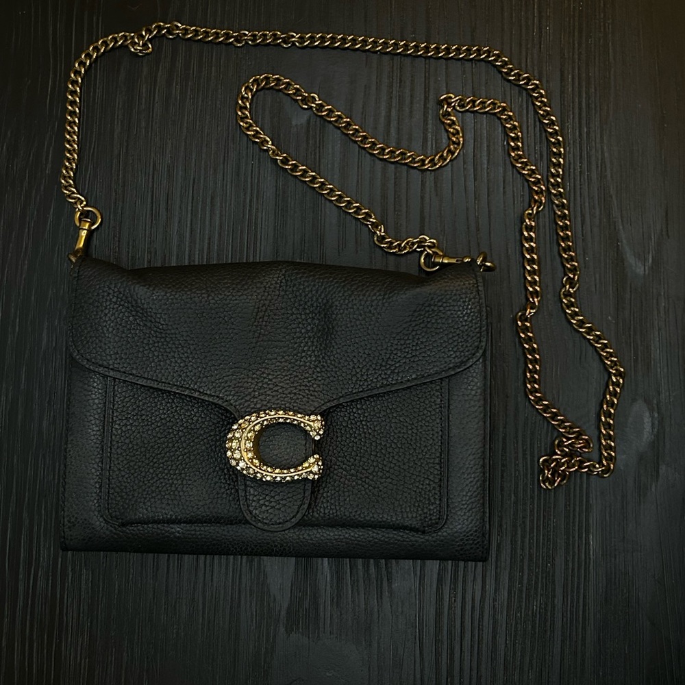 COACH ADJUSTABLE STRAP PURSE GOLD HARDWARE